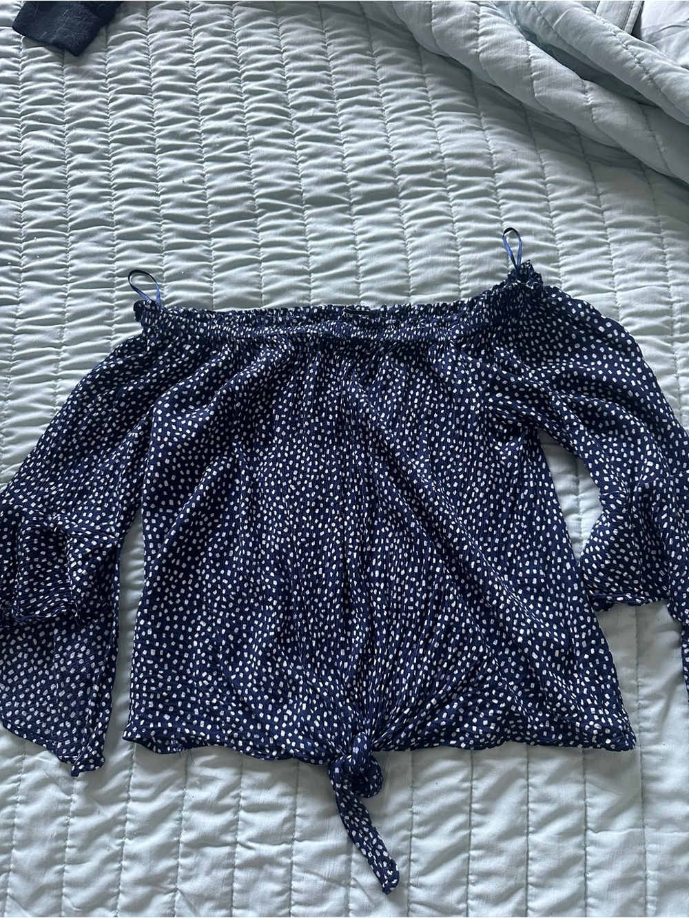EXPRESS OFF THE SHOULDER CROP SZ S